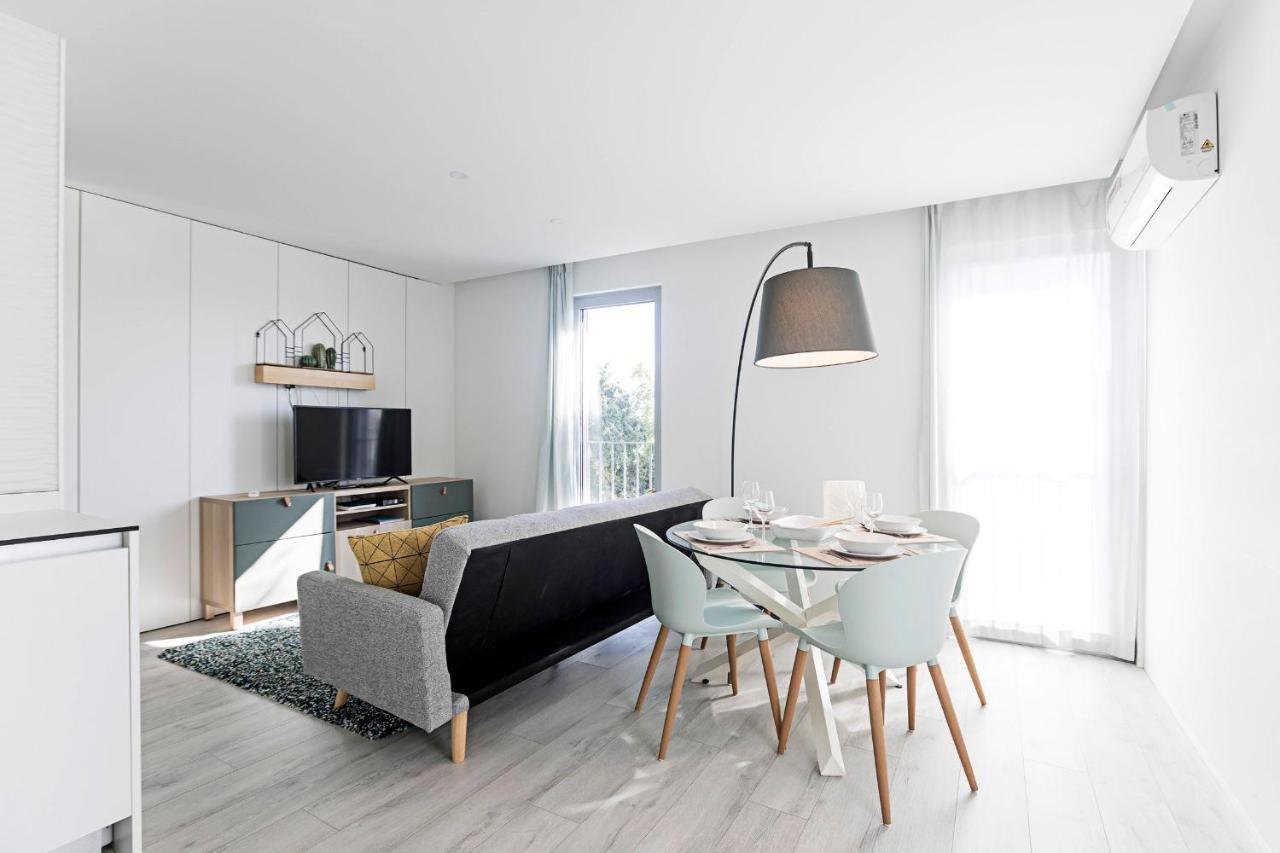 Stylish Flat W/ Gym & Parking By Lovelystay OOporto Exterior foto