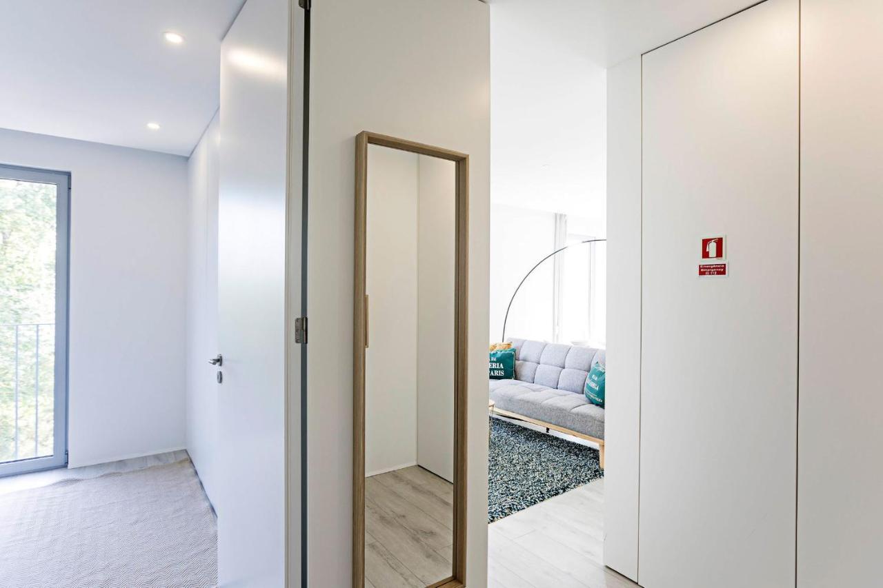 Stylish Flat W/ Gym & Parking By Lovelystay OOporto Exterior foto